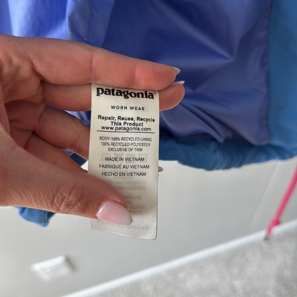 Women’s Patagonia hooded parka - Picture 9 of 9